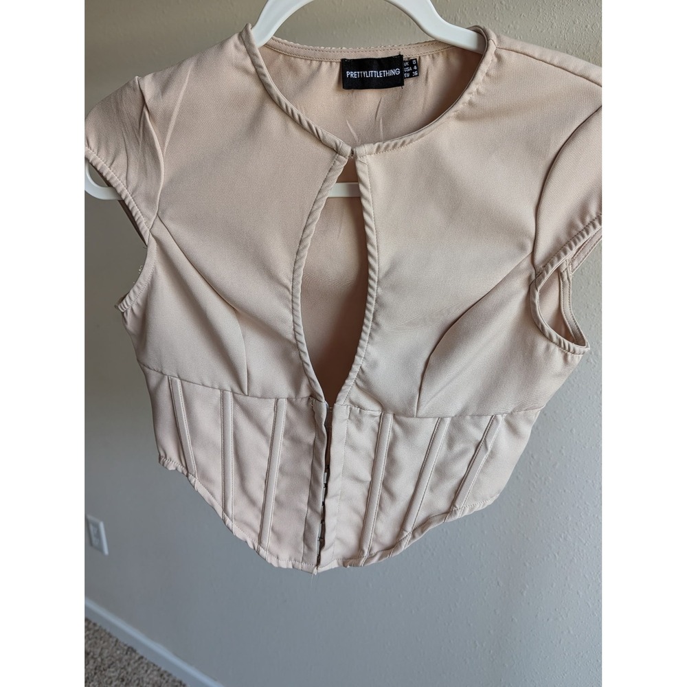 PrettyLittleThing Stone Beige Keyhole Corset Crop Top Cap Sleeve Size 4